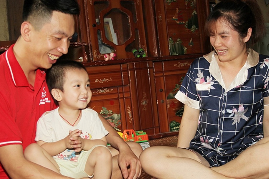 Vietnam_ECCD male caregiver in vietnam